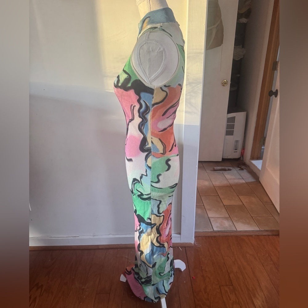 Multicolor Abstract Maxi Dress - Picture 10 of 13